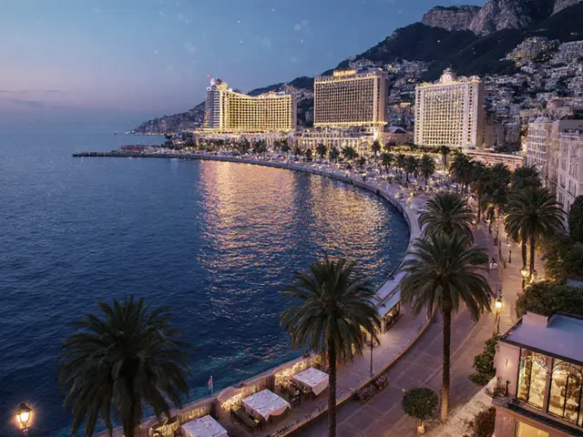 Monte Carlo Hotel Restaurants: Nightlife & Fun Guide