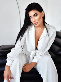 Naomi escort à Monaco