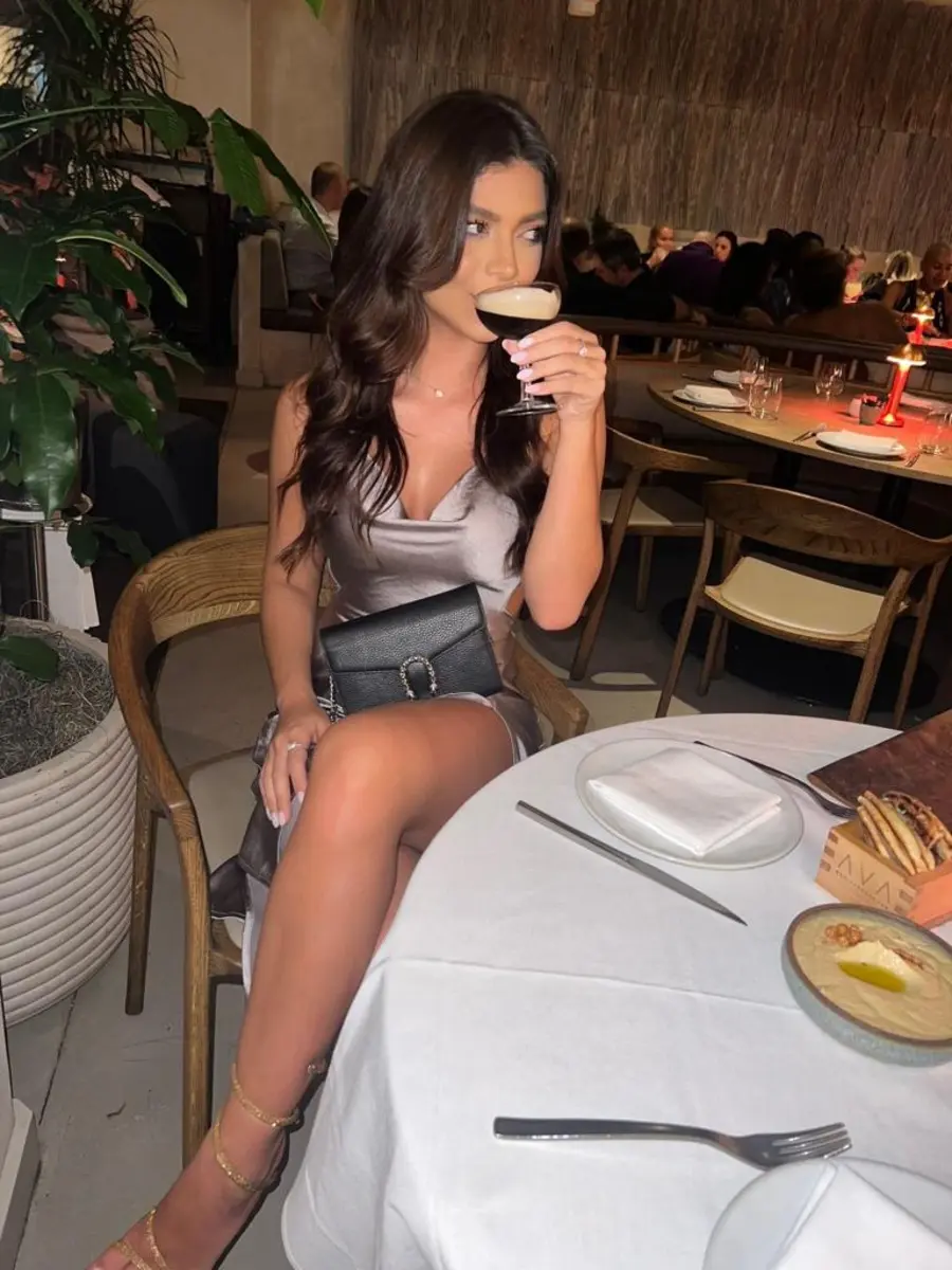 Victoria escort in Monaco